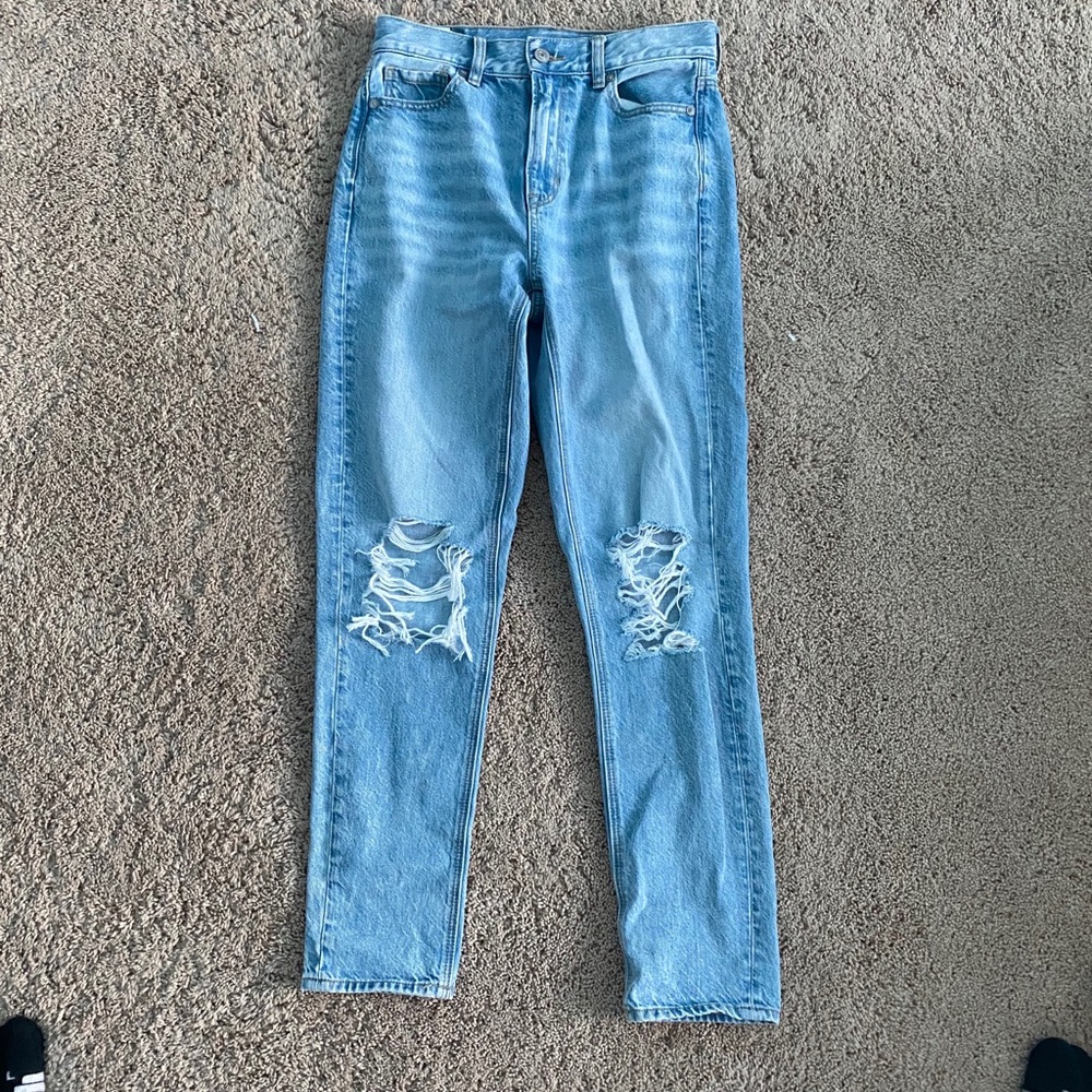 American Eagle Mom Jeans